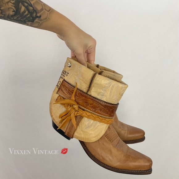 OLD WEST HAND EMBROIDERED BELTED LEATHER FOLDOVER COWGIRL BOOTS - Picture 1 of 8